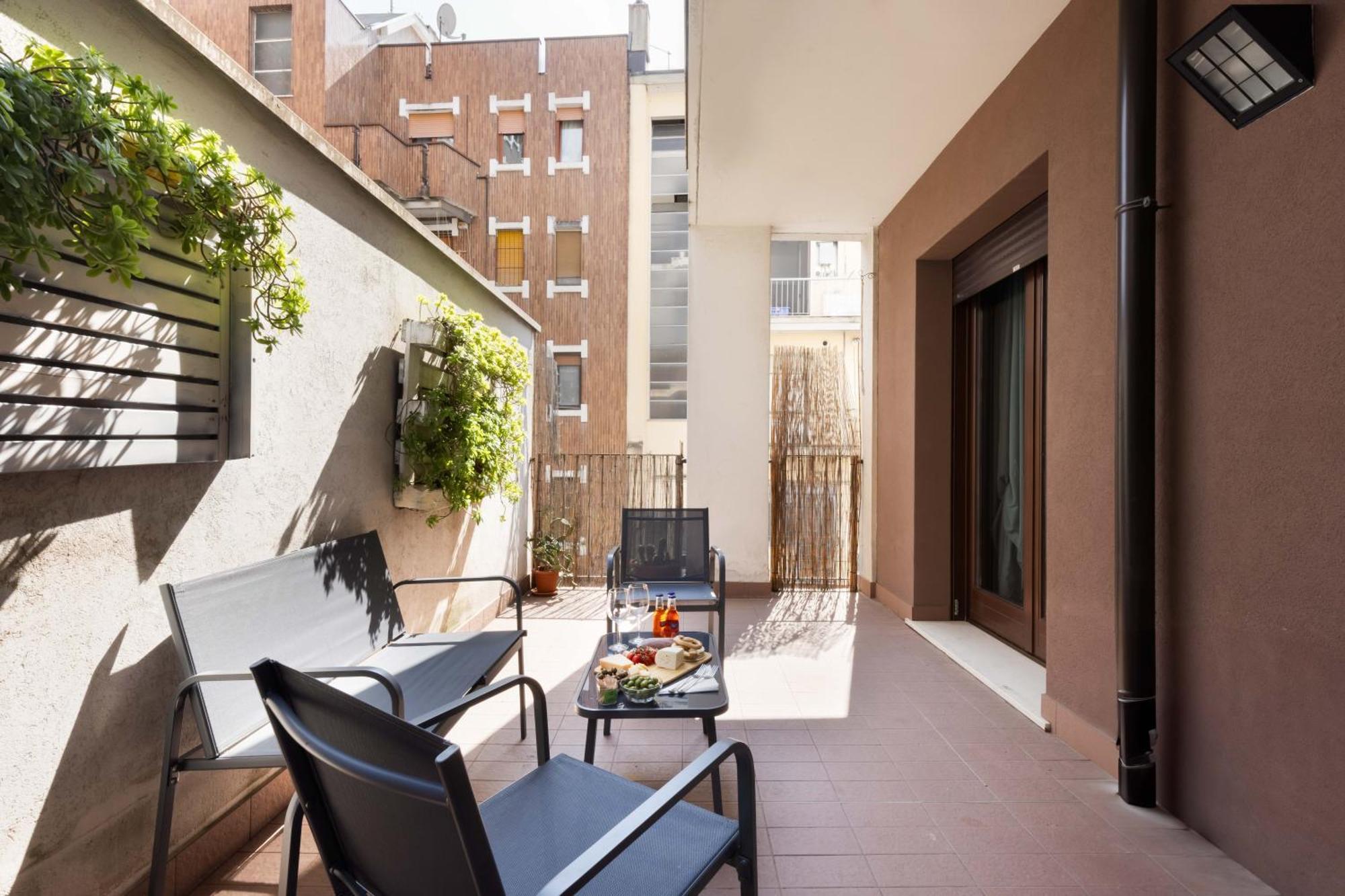 Terrace Milan Con Parcheggio Incluso Apartman Kültér fotó